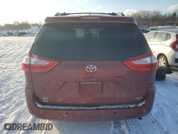 2018 Toyota Sienna XLE Auto Access Seat with VIN 5TDYZ3DC3JS917978, listed as a Copart auction lot 89261165 with 999,999 mi miles and Clean Title. Bid and sale history available at carsss.com. Image 6.
