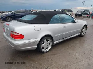 2001 Mercedes-Benz CLK with VIN WDBLK70G41T081841, listed as a IAAI auction lot 42144737 with Not Provided miles. Bid and sale history available at carsss.com. Image 4.