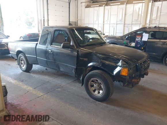2001 Ford Ranger XLT Appearance with VIN 1FTYR14E51PA38398, listed as a IAAI auction lot 40142183 with 220,681 mi miles. Bid and sale history available at carsss.com. Image 1.