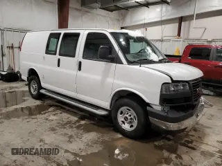 2023 GMC Savana Cargo Van with VIN 1GTW7AFP6P1138386, listed as a Copart auction lot 86204364 with 10,493 mi miles and Clean Title. Bid and sale history available at carsss.com. Image 4.