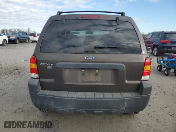 2007 Ford Escape XLT with VIN 1FMYU03Z47KB25109, listed as a Copart auction lot 83229644 with 58,735 mi miles and Clean Title. Bid and sale history available at carsss.com. Image 6.