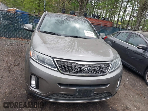 2015 Kia Sorento SX with VIN 5XYKWDA75FG553286, listed as a IAAI auction lot 42020351 with 147,572 mi miles. Bid and sale history available at carsss.com. Image 12.