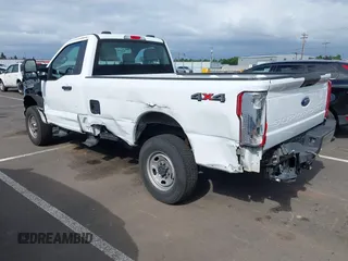 2024 Ford F-250 XL with VIN 1FTBF2BA2RED61478, listed as a IAAI auction lot 42238749 with 28,707 mi miles and . Bid and sale history available at DreamBid. Image 3.