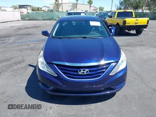2013 Hyundai Sonata GLS z VIN 5NPEB4AC7DH566018, wystawiony jako IAAI lot #42249681 z przebiegiem 100 998 mil mil oraz . Historia ofert i sprzedaży dostępna na DreamBid. Obrazek 6.