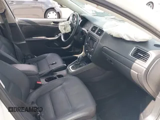 2012 Volkswagen Jetta SE z VIN 3VWDP7AJ3CM401411, wystawiony jako IAAI lot #42374516 z przebiegiem 222 317 mil mil oraz . Historia ofert i sprzedaży dostępna na DreamBid. Obrazek 5.