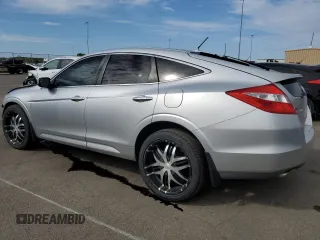 2010 Honda Accord Crosstour EX-L with VIN 5J6TF2H57AL013975, listed as a Copart auction lot 71745274 with 191,218 mi miles and Salvage Title. Bid and sale history available at carsss.com. Image 2.