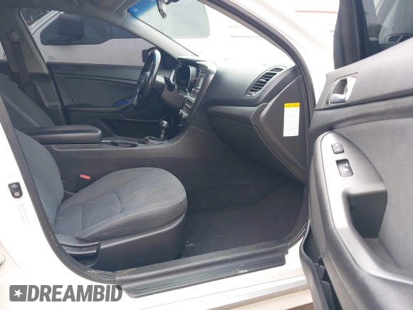 2016 Kia Optima Hybrid with VIN KNAGM4AD9G5092084, listed as a IAAI auction lot 41879089 with 141,927 mi miles. Bid and sale history available at carsss.com. Image 5.