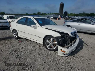 2006 Mercedes-Benz C 230 Sport z VIN WDBRF52H76F771775, wystawiony jako Copart lot #56837435 z przebiegiem 102 192 mil mil oraz Szkoda całkowita • Salvage title. Historia ofert i sprzedaży dostępna na DreamBid. Obrazek 4.