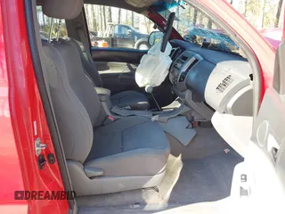 2005 Toyota Tacoma with VIN 5TEUU42N75Z129611, listed as a IAAI auction lot 41353085 with 263,074 mi miles and . Bid and sale history available at DreamBid. Image 5.