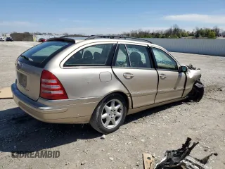 2003 Mercedes-Benz C 240 z VIN WDBRH81J03F424333, wystawiony jako Copart lot #51584265 z przebiegiem 269 394 mil mil oraz Szkody całkowita. Historia ofert i sprzedaży dostępna na DreamBid. Obrazek 3.
