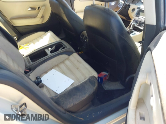 2011 Volkswagen CC Sport with VIN WVWMP7AN0BE723840, listed as a IAAI auction lot 42141612 with 155,616 mi miles. Bid and sale history available at carsss.com. Image 8.