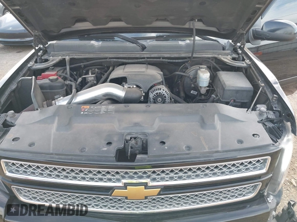 2013 Chevrolet Silverado 1500 LT with VIN 3GCPKSE78DG104750, listed as a IAAI auction lot 41815590 with 188,800 mi miles. Bid and sale history available at carsss.com. Image 10.