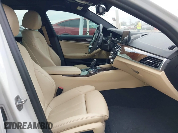 2019 BMW 5 Series 530i xDrive with VIN WBAJA7C51KG912614, listed as a IAAI auction lot 41516131 with 91,022 mi miles and . Bid and sale history available at DreamBid. Image 5.