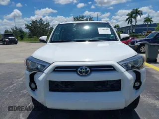 2024 Toyota 4Runner SR5 with VIN JTEEU5JR6R5310976, listed as a IAAI auction lot 42485389 with 23,190 mi miles and . Bid and sale history available at DreamBid. Image 6.