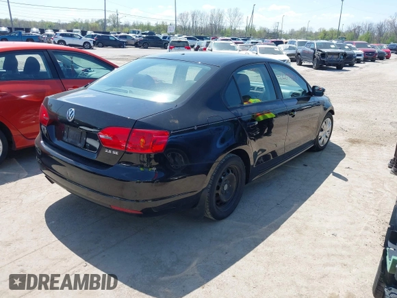 2012 Volkswagen Jetta SE z VIN 3VWDP7AJ2CM351066, wystawiony jako IAAI lot #42091019 z przebiegiem 108 748 mil mil oraz . Historia ofert i sprzedaży dostępna na DreamBid. Obrazek 4.