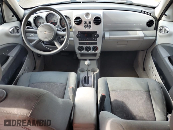 2008 Chrysler PT Cruiser z VIN 3A8FY48B68T120621, wystawiony jako Copart lot #56473555 z przebiegiem 127 001 mil mil oraz Nie do naprawy • Non repairable. Historia ofert i sprzedaży dostępna na DreamBid. Obrazek 8.