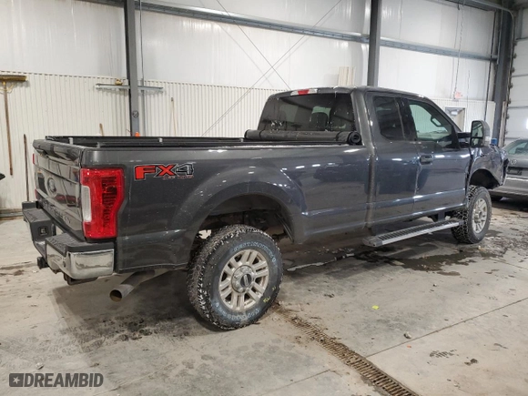 2018 Ford Super Duty F-250 SRW XL with VIN 1FT7X2B61JEB71609, listed as a Copart auction lot 45167395 with 107,493 mi miles and Salvage Title. Bid and sale history available at carsss.com. Image 3.