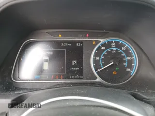 2022 Nissan LEAF SV z VIN 1N4AZ1CVXNC559199, wystawiony jako Copart lot #58746595 z przebiegiem 33 415 mil mil oraz Tytuł czysty. Historia ofert i sprzedaży dostępna na DreamBid. Obrazek 9.