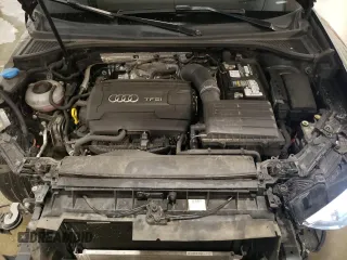 2019 Audi Q3 Premium z VIN WA1AECF38K1076064, wystawiony jako Copart lot #56731715 z przebiegiem 97 532 mil mil oraz Szkoda całkowita • Salvage title. Historia ofert i sprzedaży dostępna na DreamBid. Obrazek 12.