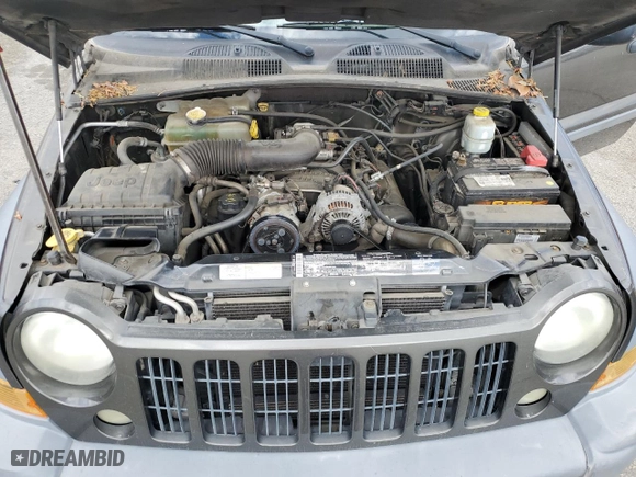 2005 Jeep Liberty Sport with VIN 1J8GL48K75W579066, listed as a Copart auction lot 48932925 with 157,696 mi miles and Salvage Title. Bid and sale history available at carsss.com. Image 13.