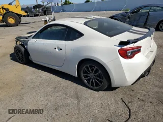 2017 Toyota 86 with VIN JF1ZNAA15H8707068, listed as a Copart auction lot 64527424 with 0 mi miles and Salvage Title. Bid and sale history available at carsss.com. Image 2.