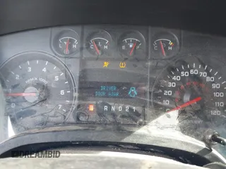 2009 Ford F-150 XL with VIN 1FTRF12W69KB82608, listed as a IAAI auction lot 40677614 with 132,635 mi miles and . Bid and sale history available at DreamBid. Image 7.