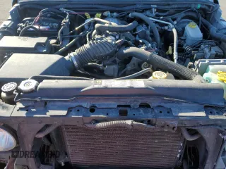 2007 Jeep Wrangler Unlimited Sahara with VIN 1J4GB59197L144781, listed as a Copart auction lot 48678315 with 137,538 mi miles and Salvage title. Bid and sale history available at DreamBid. Image 12.