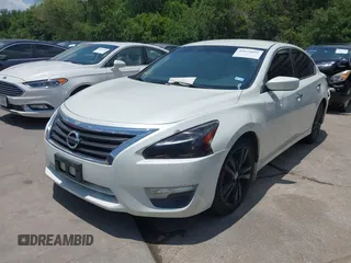 2013 Nissan Altima SL with VIN 1N4BL3AP4DC236710, listed as a IAAI auction lot 42674095 with 212,483 mi miles and . Bid and sale history available at DreamBid. Image 2.