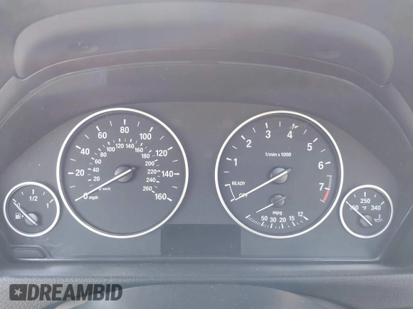 2015 BMW 3 Series 320i xDrive с VIN WBA3C3G50FNT50924, выставлен на аукционе IAAI как лот 42084473 с пробегом Не указан миль и . История ставок и продаж доступна на DreamBid. Изображение 7.
