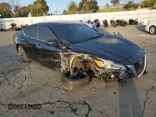 2022 Nissan Altima SV z VIN 1N4BL4DV4NN359610, wystawiony jako Copart lot #44617245 z przebiegiem 57 087 mil mil oraz Czysty tytuł • Clean title. Historia ofert i sprzedaży dostępna na DreamBid. Obrazek 4.