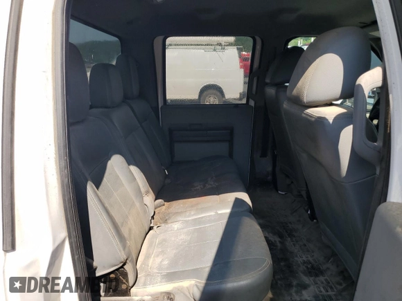 2015 Ford F-350 Platinum z VIN 1FT8W3BT2FEA57290, wystawiony jako Copart lot #59481665 z przebiegiem 353 066 mil mil oraz Szkoda całkowita • Salvage title. Historia ofert i sprzedaży dostępna na DreamBid. Obrazek 10.