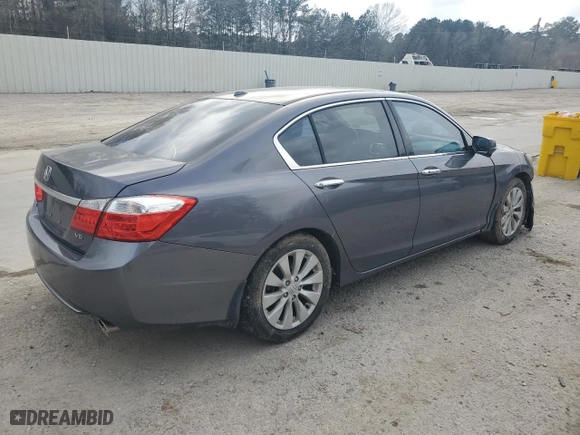 2015 Honda Accord Sedan EX-L with VIN 1HGCR3F87FA027332, listed as a Copart auction lot 47132075 with 92,393 mi miles and Salvage Title. Bid and sale history available at carsss.com. Image 3.