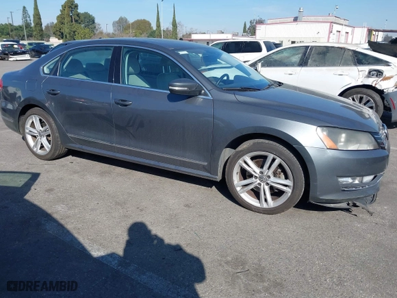 2015 Volkswagen Passat 1.8T Sport with VIN 1VWBT7A36FC020582, listed as a IAAI auction lot 41625054 with 98,613 mi miles. Bid and sale history available at carsss.com. Image 13.