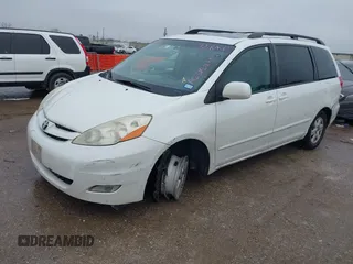 2010 Toyota Sienna XLE with VIN 5TDYK4CCXAS315235, listed as a IAAI auction lot 41451211 with 190,189 mi miles and . Bid and sale history available at carsss.com. Image 20.