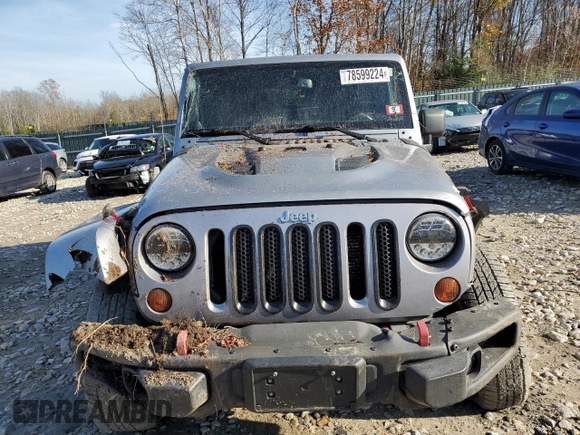 2013 Jeep Wrangler Unlimited Rubicon 10th Anniversary z VIN 1C4HJWFG3DL692993, wystawiony jako Copart lot #78599224 z przebiegiem 135 942 mil mil oraz Szkoda całkowita • Salvage title. Historia ofert i sprzedaży dostępna na DreamBid. Obrazek 5.