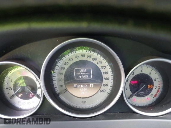 2012 Mercedes-Benz C 300 Sport with VIN WDDGF8BB7CA643833, listed as a IAAI auction lot 42644222 with 169,874 mi miles and . Bid and sale history available at DreamBid. Image 15.