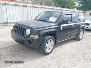 2009 Jeep Patriot Sport with VIN 1J8FT28B29D165484, listed as a IAAI auction lot 41939764 with 116,743 mi miles. Bid and sale history available at carsss.com. Image 2.
