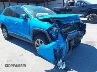 2019 Toyota RAV4 LE with VIN 2T3K1RFV6KW026338, listed as a IAAI auction lot 41763193 with 152,909 mi miles. Bid and sale history available at carsss.com. Image 18.
