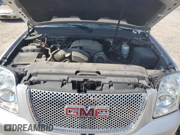 2014 GMC Yukon Denali with VIN 1GKS2EEF8ER140799, listed as a Copart auction lot 69584934 with 79,670 mi miles and Salvage Title. Bid and sale history available at carsss.com. Image 12.