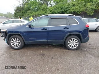 2016 Jeep Cherokee Limited with VIN 1C4PJMDS3GW174683, listed as a IAAI auction lot 42256466 with 120,713 mi miles and . Bid and sale history available at DreamBid. Image 15.