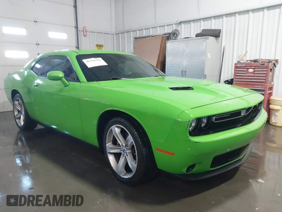 2017 Dodge Challenger SXT z VIN 2C3CDZAG2HH574239, wystawiony jako IAAI lot #41391595 z przebiegiem 92 377 mil mil oraz . Historia ofert i sprzedaży dostępna na DreamBid. Obrazek 13.