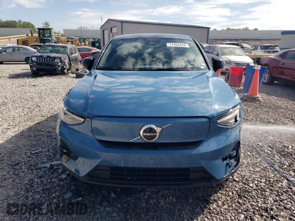 2022 Volvo C40 Ultimate с VIN YV4ED3GB9N2004012, выставлен на аукционе Copart как лот 74464444 с пробегом 3 953 миль миль и Списание • Salvage title. История ставок и продаж доступна на DreamBid. Изображение 5.