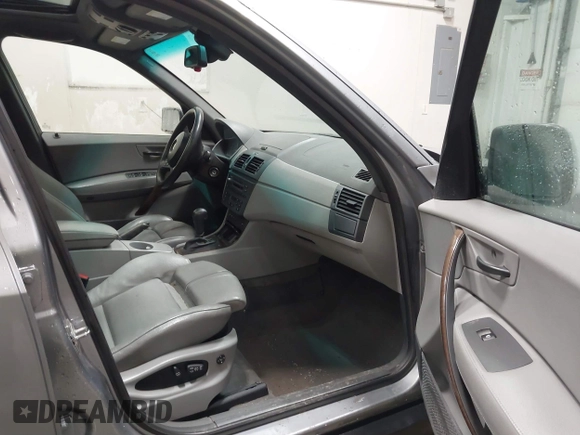 2004 BMW X3 3.0i z VIN WBXPA93444WA62864, wystawiony jako IAAI lot #41819294 z przebiegiem 201 534 mil mil oraz . Historia ofert i sprzedaży dostępna na DreamBid. Obrazek 5.