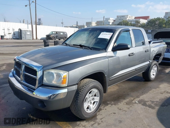 2005 Dodge Dakota SLT with VIN 1D7HE48N75S365305, listed as a IAAI auction lot 41450254 with 181,941 mi miles and . Bid and sale history available at DreamBid. Image 2.