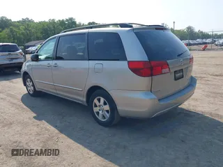 2005 Toyota Sienna CE z VIN 5TDZA23C05S358385, wystawiony jako IAAI lot #42469093 z przebiegiem 139 602 mil mil oraz . Historia ofert i sprzedaży dostępna na DreamBid. Obrazek 3.