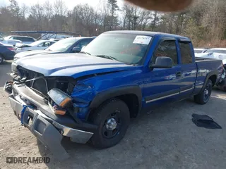 2003 Chevrolet Silverado 1500 Work Truck with VIN 1GCEC19X33Z360611, listed as a IAAI auction lot 41274217 with 152,523 mi miles. Bid and sale history available at carsss.com. Image 17.