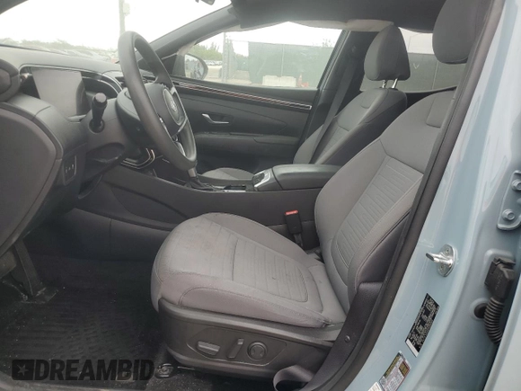 2023 Hyundai Santa Cruz SEL z VIN 5NTJC4AE4PH043025, wystawiony jako Copart lot #41617645 z przebiegiem Nie podano mil oraz Nie do naprawy • Non repairable. Historia ofert i sprzedaży dostępna na DreamBid. Obrazek 7.