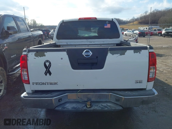 2007 Nissan Frontier SE z VIN 1N6AD07UX7C421926, wystawiony jako IAAI lot #41510697 z przebiegiem 273 908 mil mil oraz . Historia ofert i sprzedaży dostępna na DreamBid. Obrazek 16.