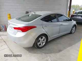 2013 Hyundai Elantra GLS с VIN KMHDH4AE5DU859669, выставлен на аукционе IAAI как лот 41980311 с пробегом 121 595 миль миль и . История ставок и продаж доступна на DreamBid. Изображение 4.