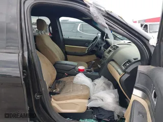 2016 Ford Explorer with VIN 1FM5K7BH1GGB69923, listed as a IAAI auction lot 42018071 with 198,246 mi miles. Bid and sale history available at carsss.com. Image 5.